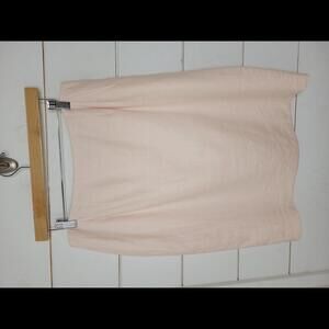 Valerie Stevens size 14 pale pink linen skirt. Knee length